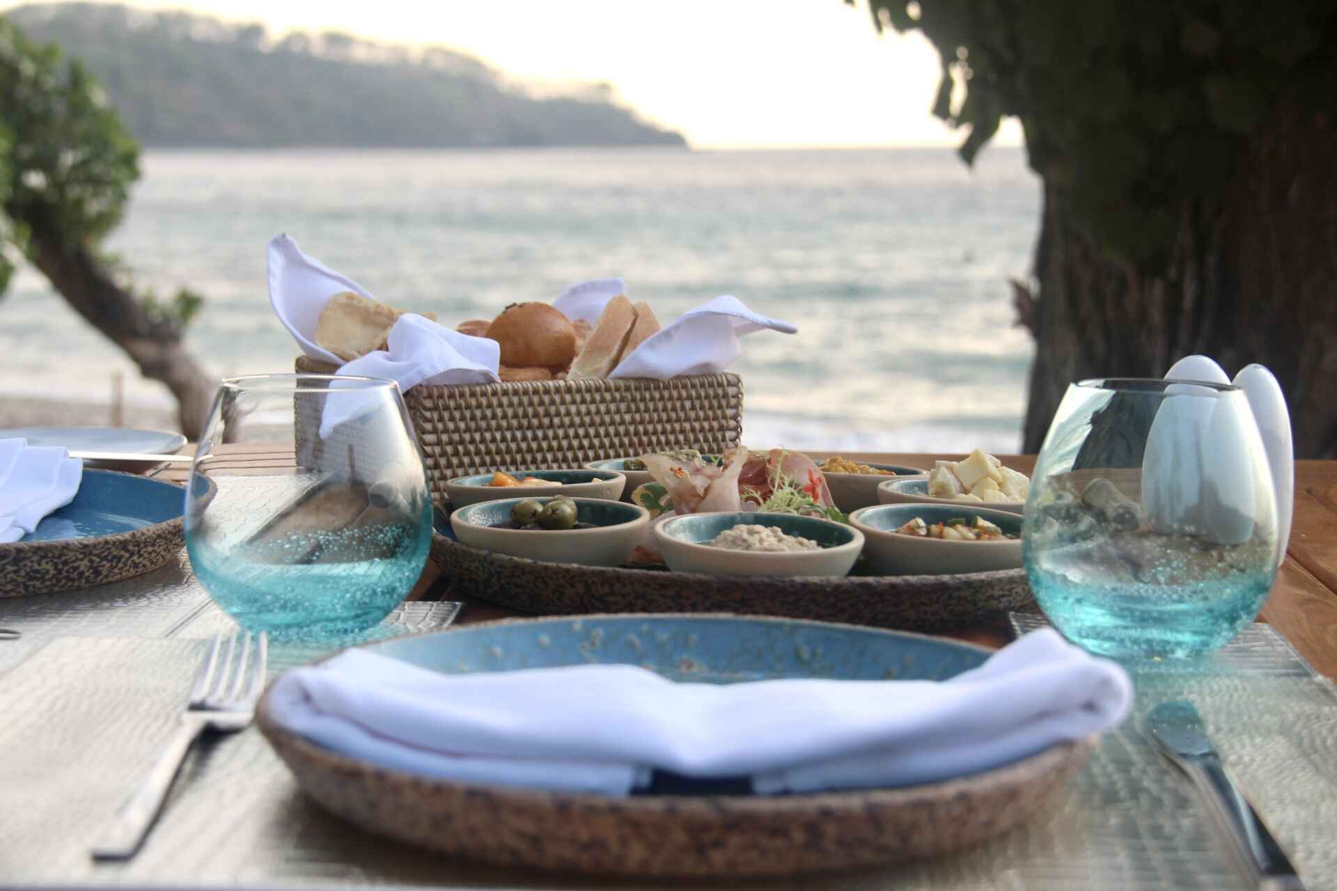 Restaurants & Culinary Masterpieces